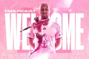 九游体育-加拿大队观众热烈欢呼！，梅西迎来十赛季出色发挥观众掌声雷动的简单介绍